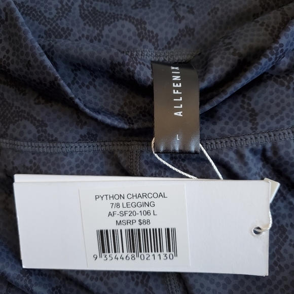 All Fenix Python Charcoal 7/8 Leggings NWT Size Large - Picture 12 of 13